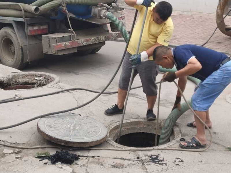 涿州疏通下水道师傅高压清洗管道